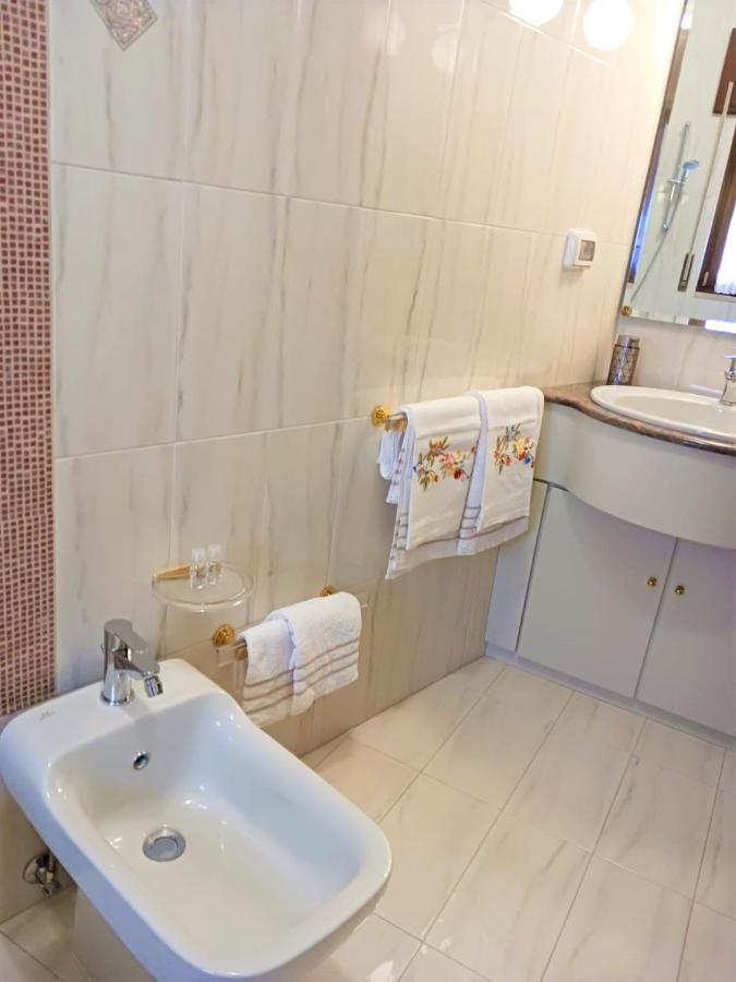 47, Vittorio Veneto Hotel Locorotondo Eksteriør billede